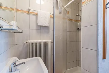 haus_tirol_familienzimmer_zimmer_13_2.jpg